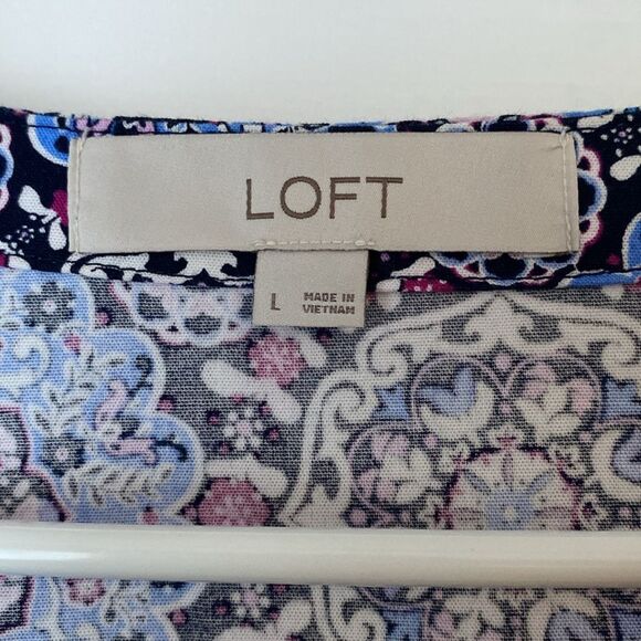 Loft  Medallion Button Ruffle Flounce Blue and Pink Dress Size Large - Picture 4 of 8